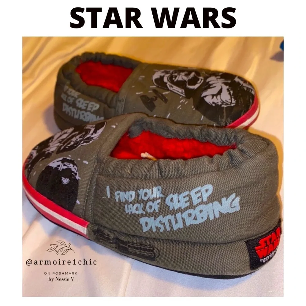 STRIDE RITE | Star Wars | Darth Vader | house slippers | Kids Size Y 2-3